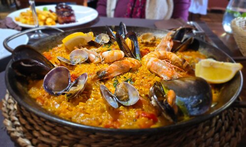 De la mar y del campo: nuestras paellas con sabor canario en La Orotava
